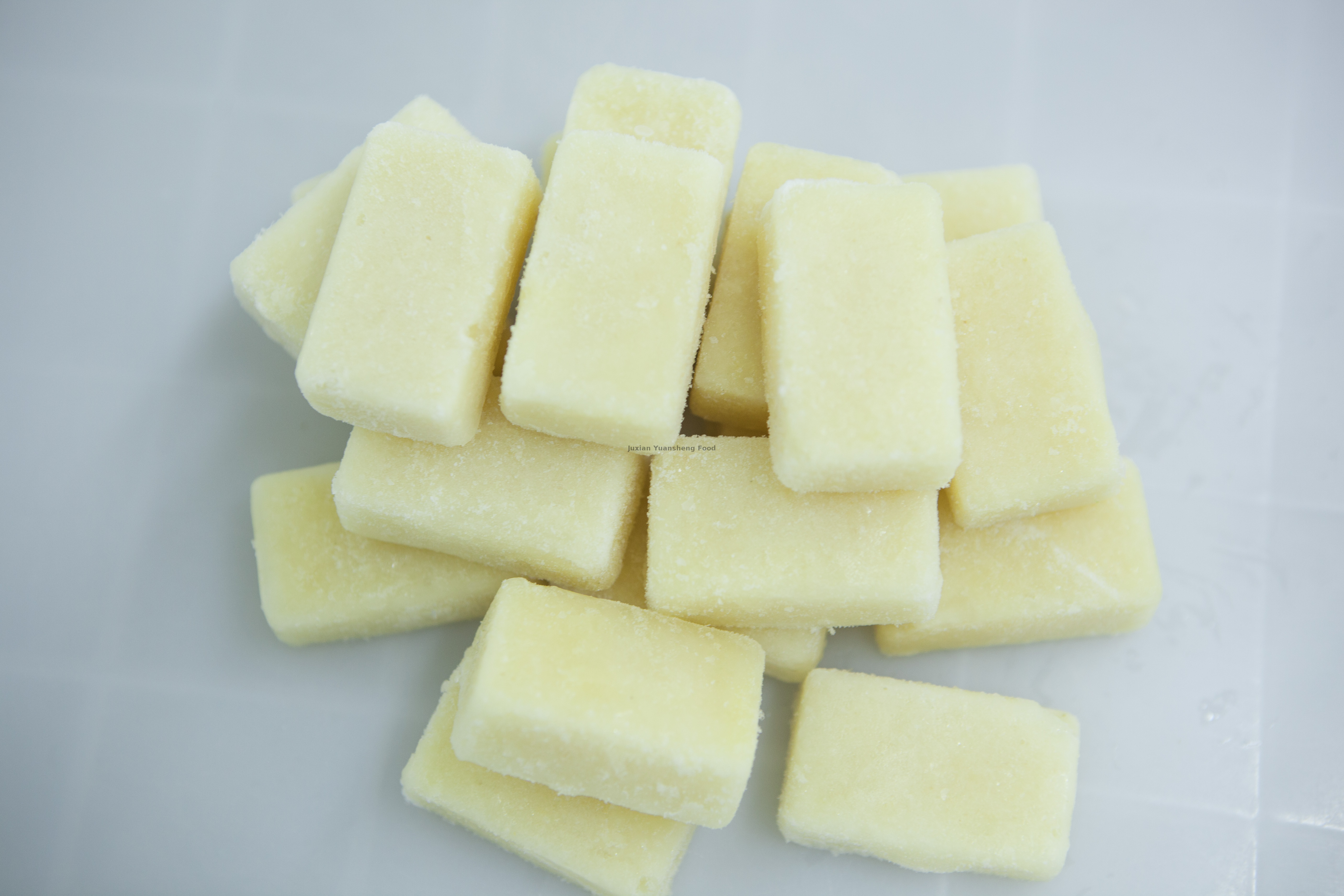 Pellet di purea di aglio fresco congelato al 100%.