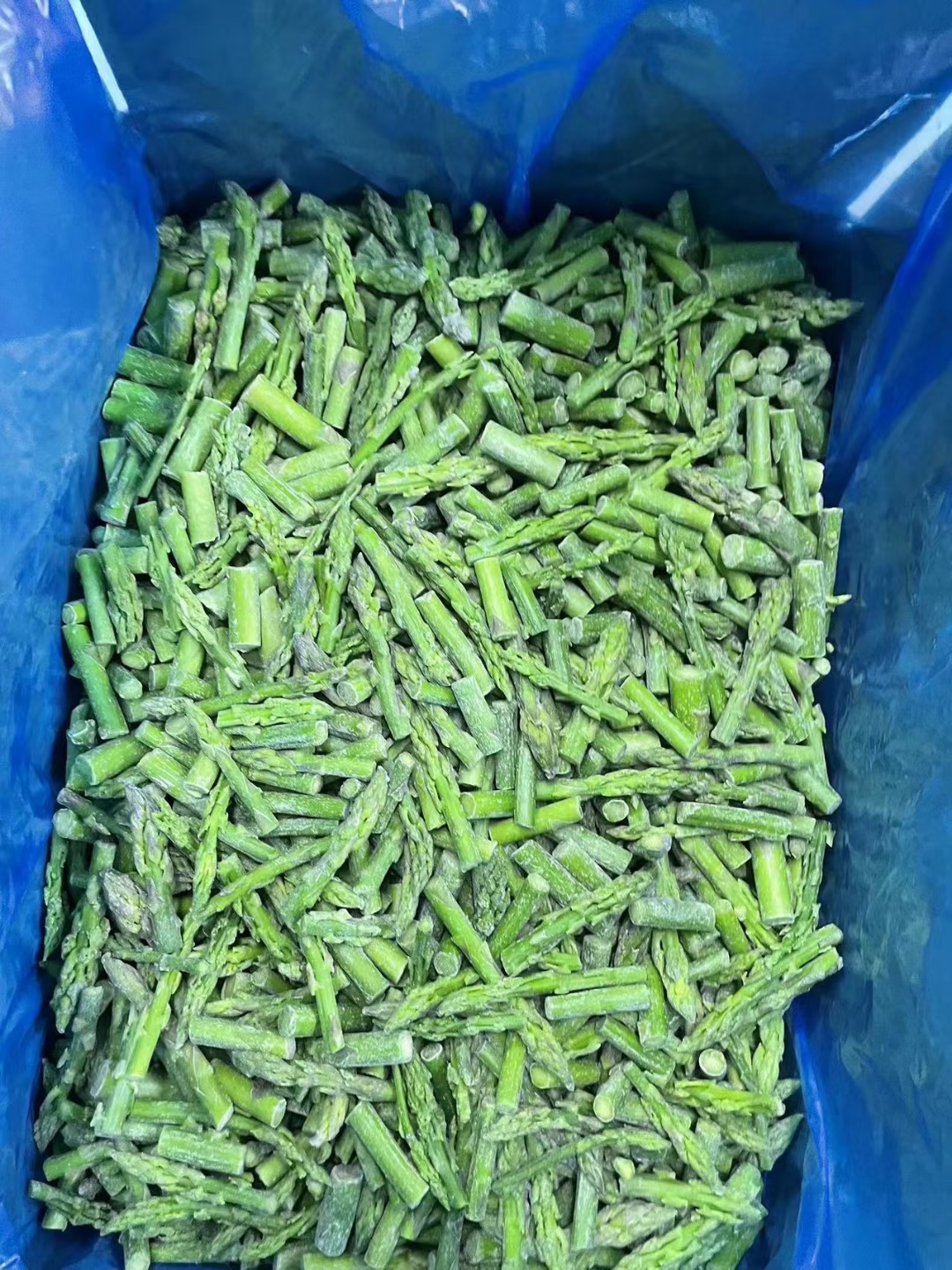 punte e tagli di asparagi verdi (4)